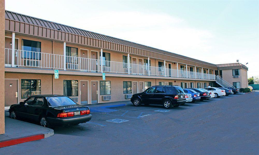 Rainbow Inn Anaheim Zewnętrze zdjęcie